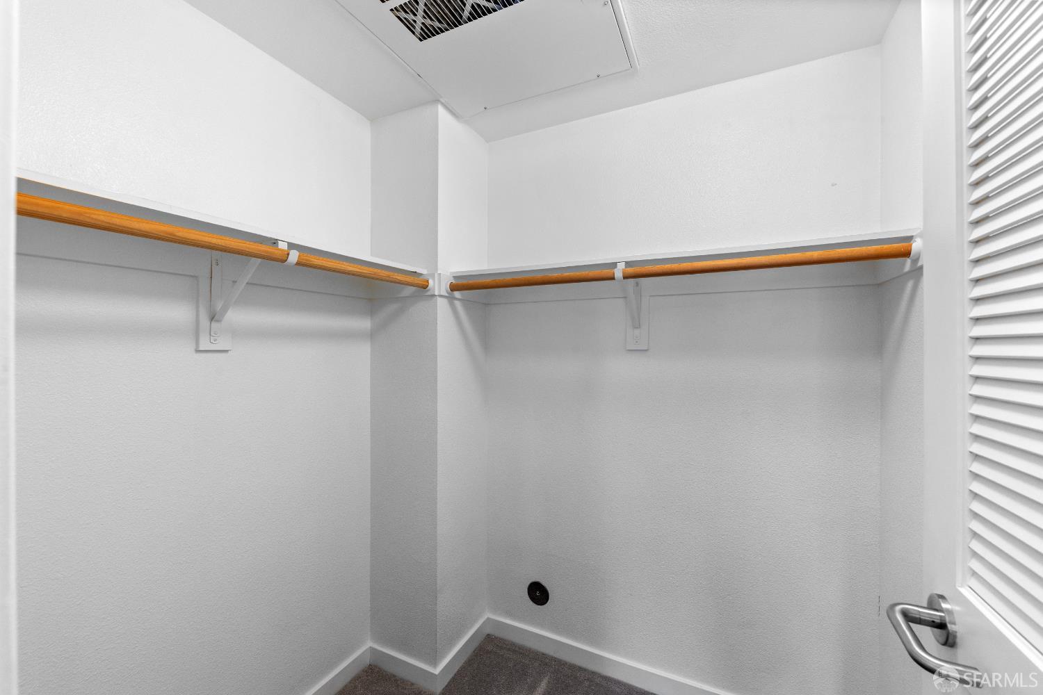 Photo #25: 425052643 Listing: Photo #25