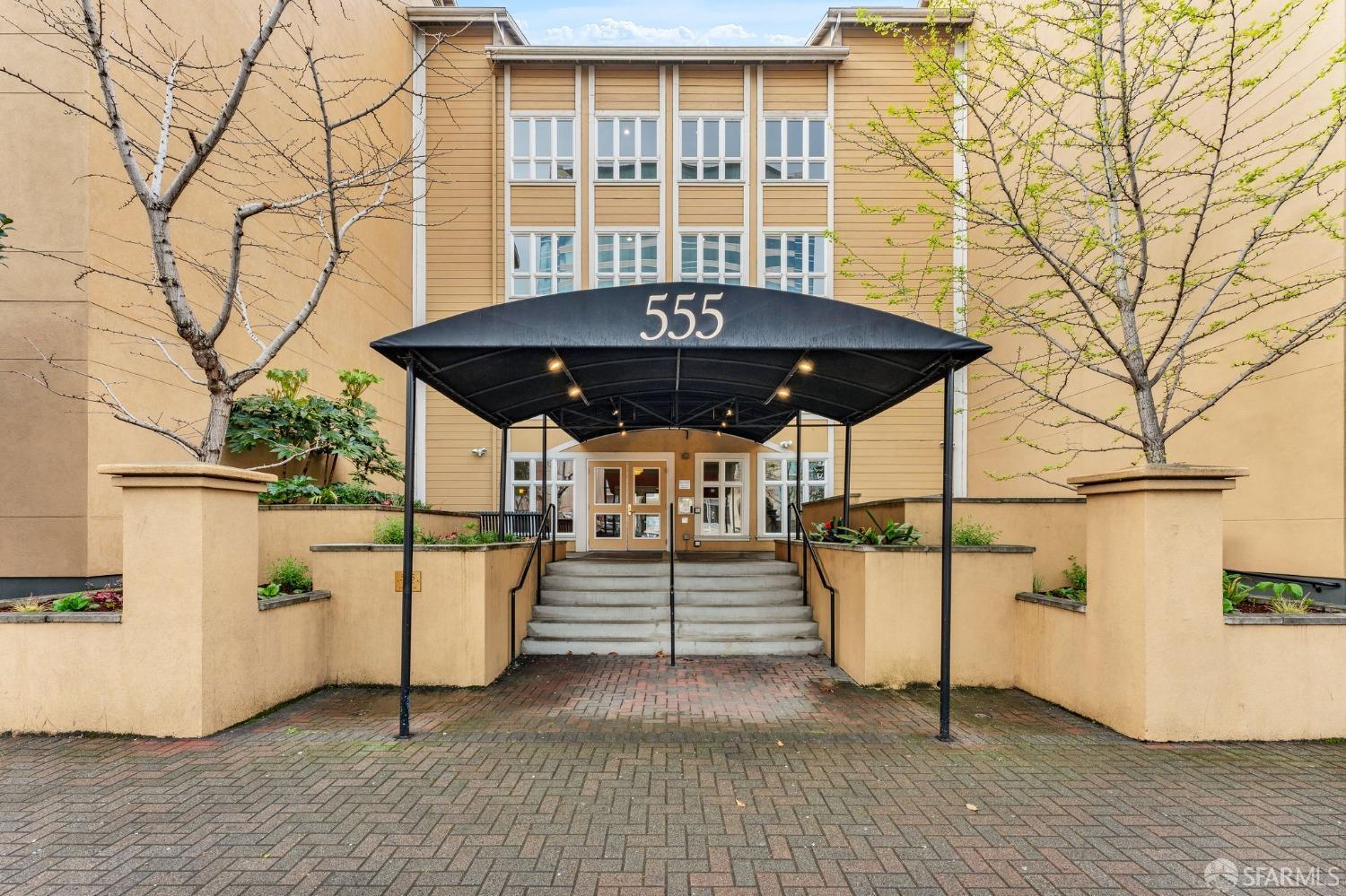Detail Gallery Image 39 of 44 For 555 10th St #102,  Oakland,  CA 94607 - 2 Beds | 2 Baths