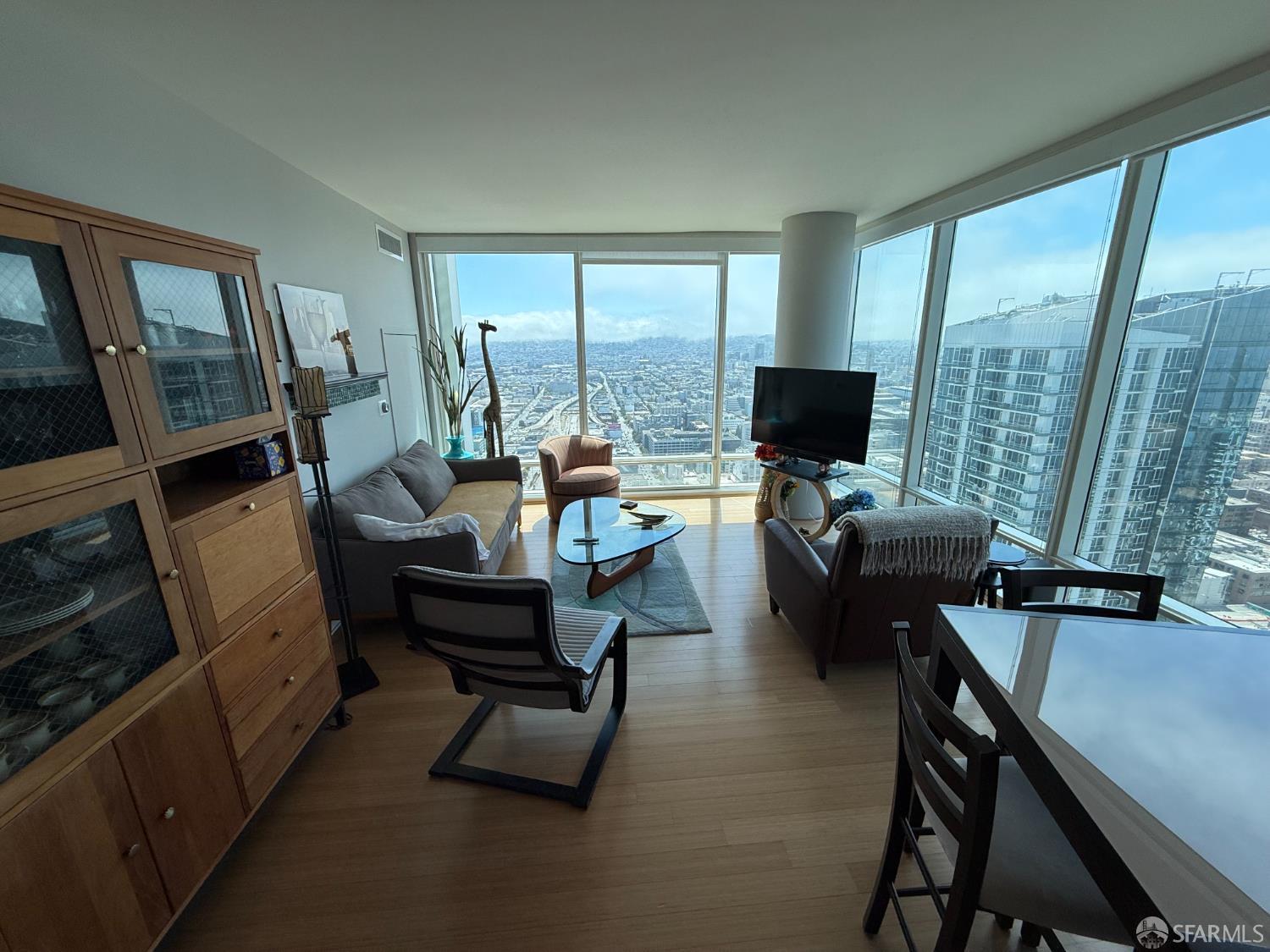 Detail Gallery Image 2 of 18 For 425 1st St #4406,  San Francisco,  CA 94105 - 2 Beds | 2 Baths