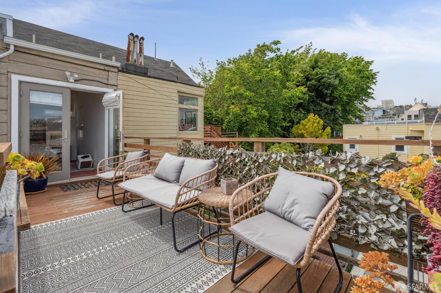 Detail Gallery Image 37 of 38 For 2922 Pine St, San Francisco,  CA 94115 - 2 Beds | 2 Baths
