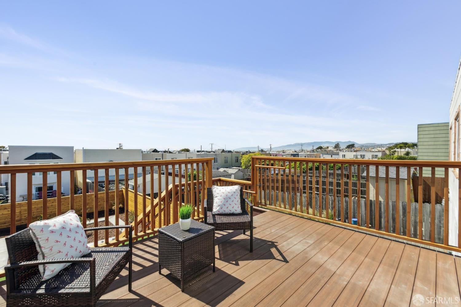 Detail Gallery Image 44 of 86 For 2055 42nd Ave, San Francisco,  CA 94116 - 3 Beds | 4 Baths
