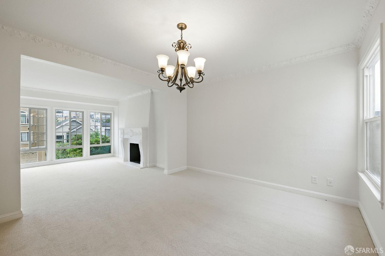 Detail Gallery Image 7 of 28 For 1720 Quesada Ave #1720,  San Francisco,  CA 94124 - 2 Beds | 1/1 Baths