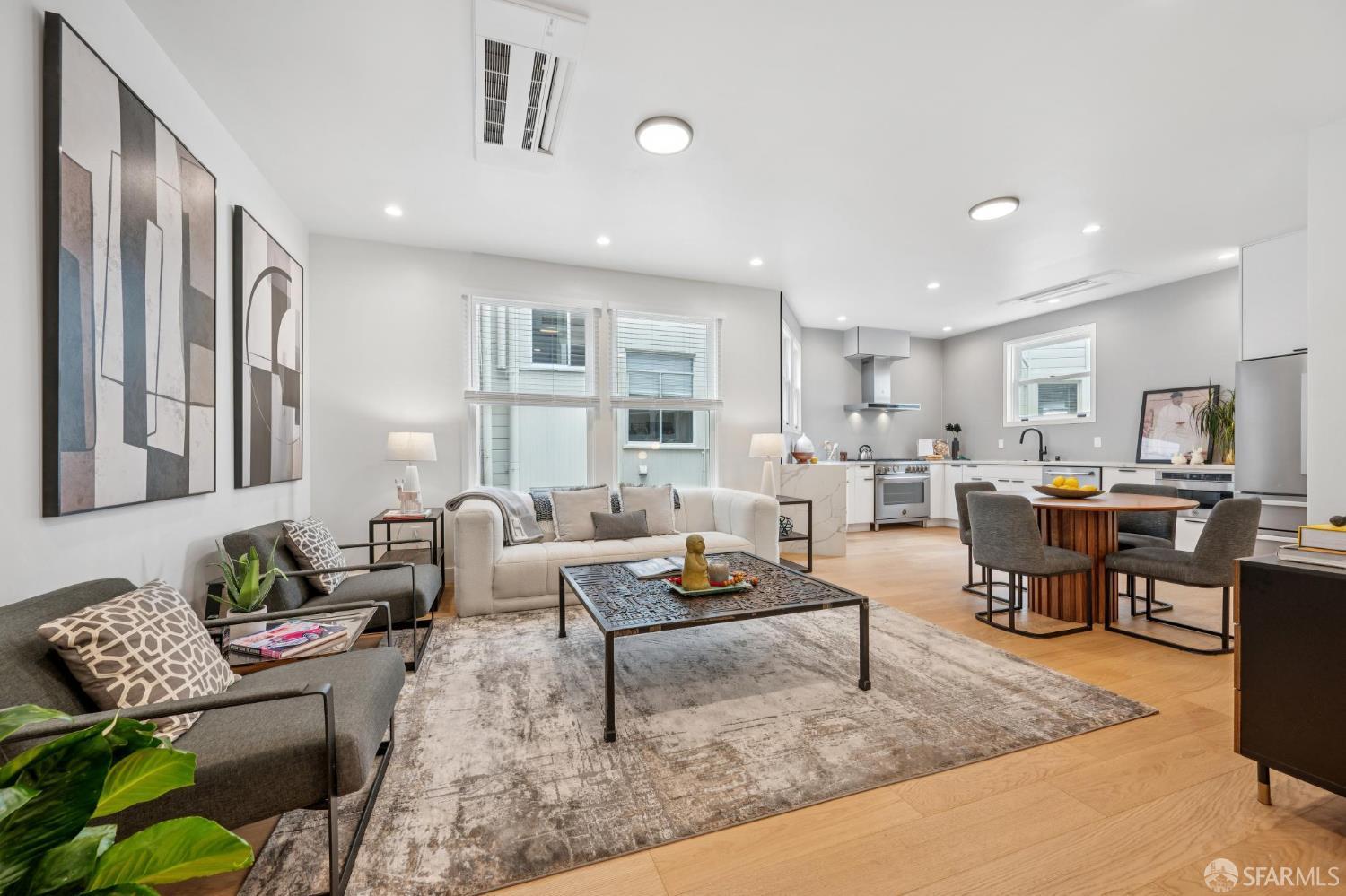 Photo #2: 425052854 Listing 