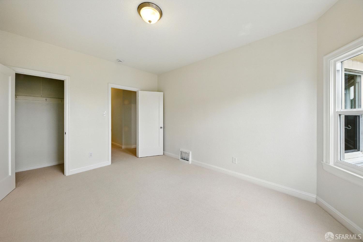 Detail Gallery Image 18 of 28 For 1720 Quesada Ave #1720,  San Francisco,  CA 94124 - 2 Beds | 1/1 Baths