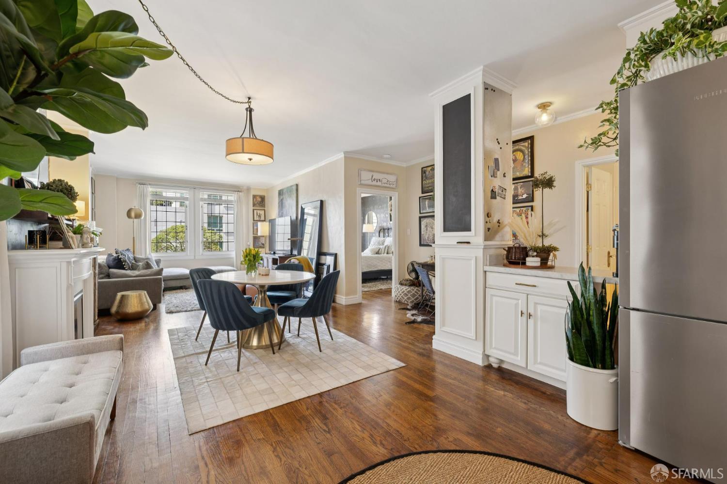 Photo #8: 425050893 Listing: Photo #8