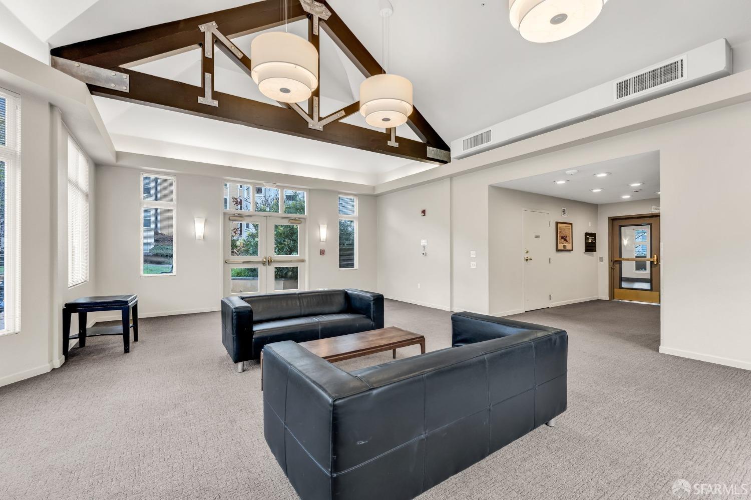 Detail Gallery Image 36 of 44 For 555 10th St #102,  Oakland,  CA 94607 - 2 Beds | 2 Baths