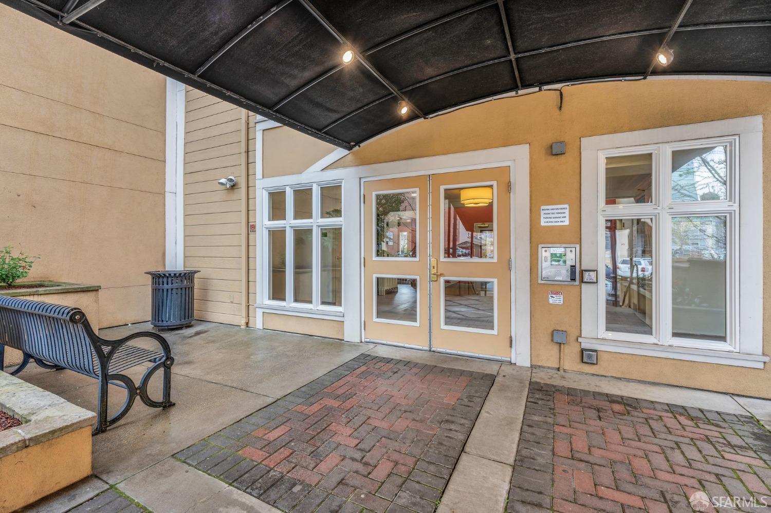 Detail Gallery Image 40 of 44 For 555 10th St #102,  Oakland,  CA 94607 - 2 Beds | 2 Baths