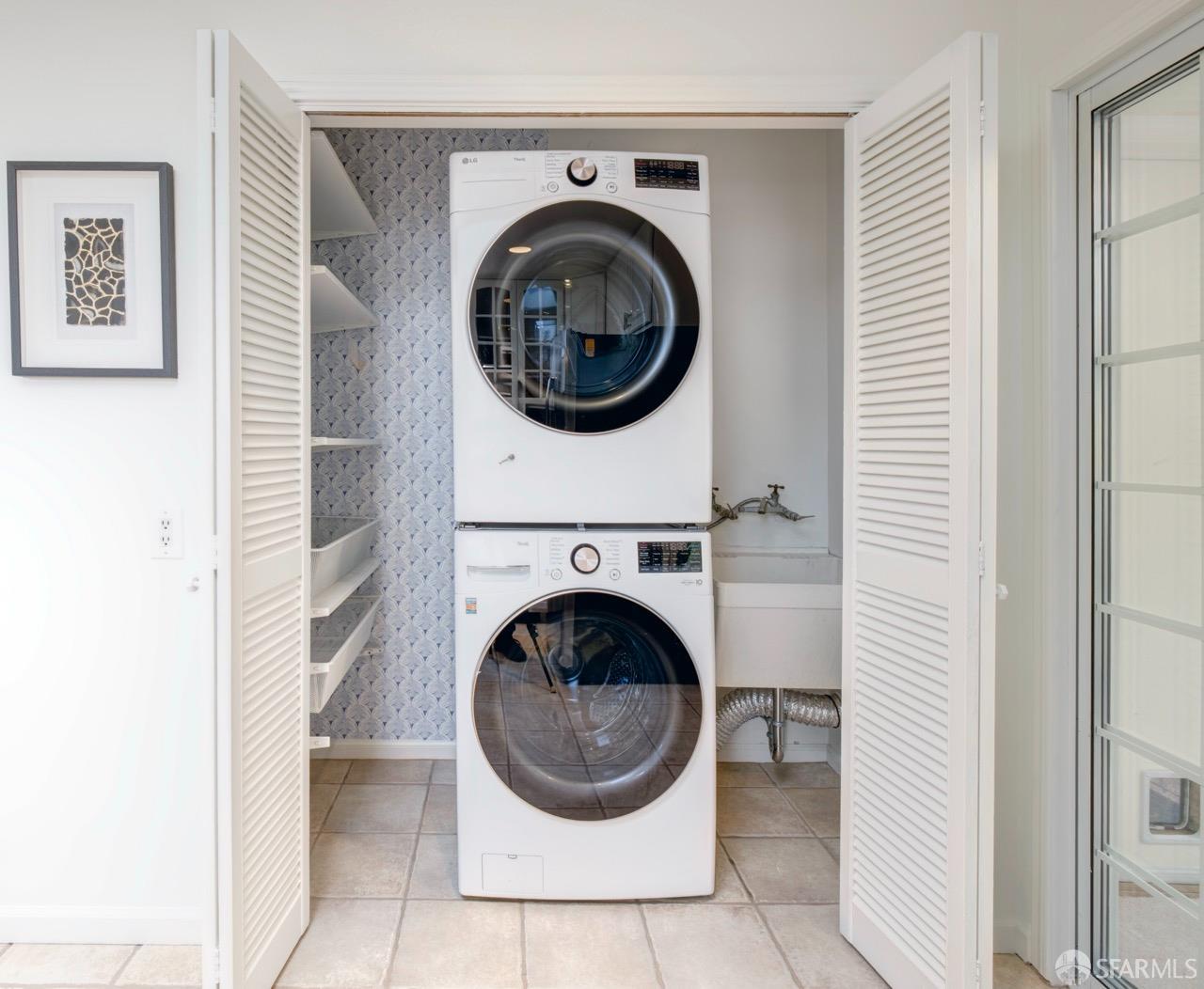 Detail Gallery Image 9 of 17 For 636 Edgemar Ave, Pacifica,  CA 94044 - 3 Beds | 1/1 Baths