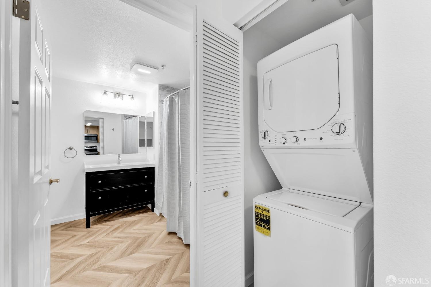 Detail Gallery Image 14 of 44 For 555 10th St #102,  Oakland,  CA 94607 - 2 Beds | 2 Baths