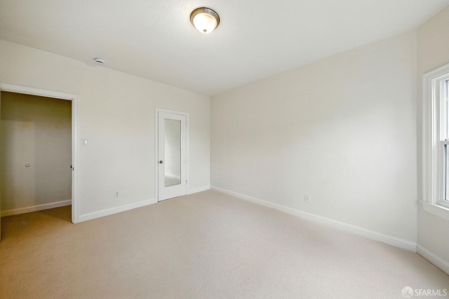 Detail Gallery Image 16 of 28 For 1720 Quesada Ave #1720,  San Francisco,  CA 94124 - 2 Beds | 1/1 Baths