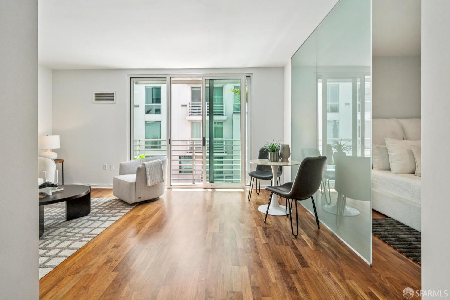 Detail Gallery Image 4 of 43 For 555 4th St #636,  San Francisco,  CA 94107 - 1 Beds | 1 Baths