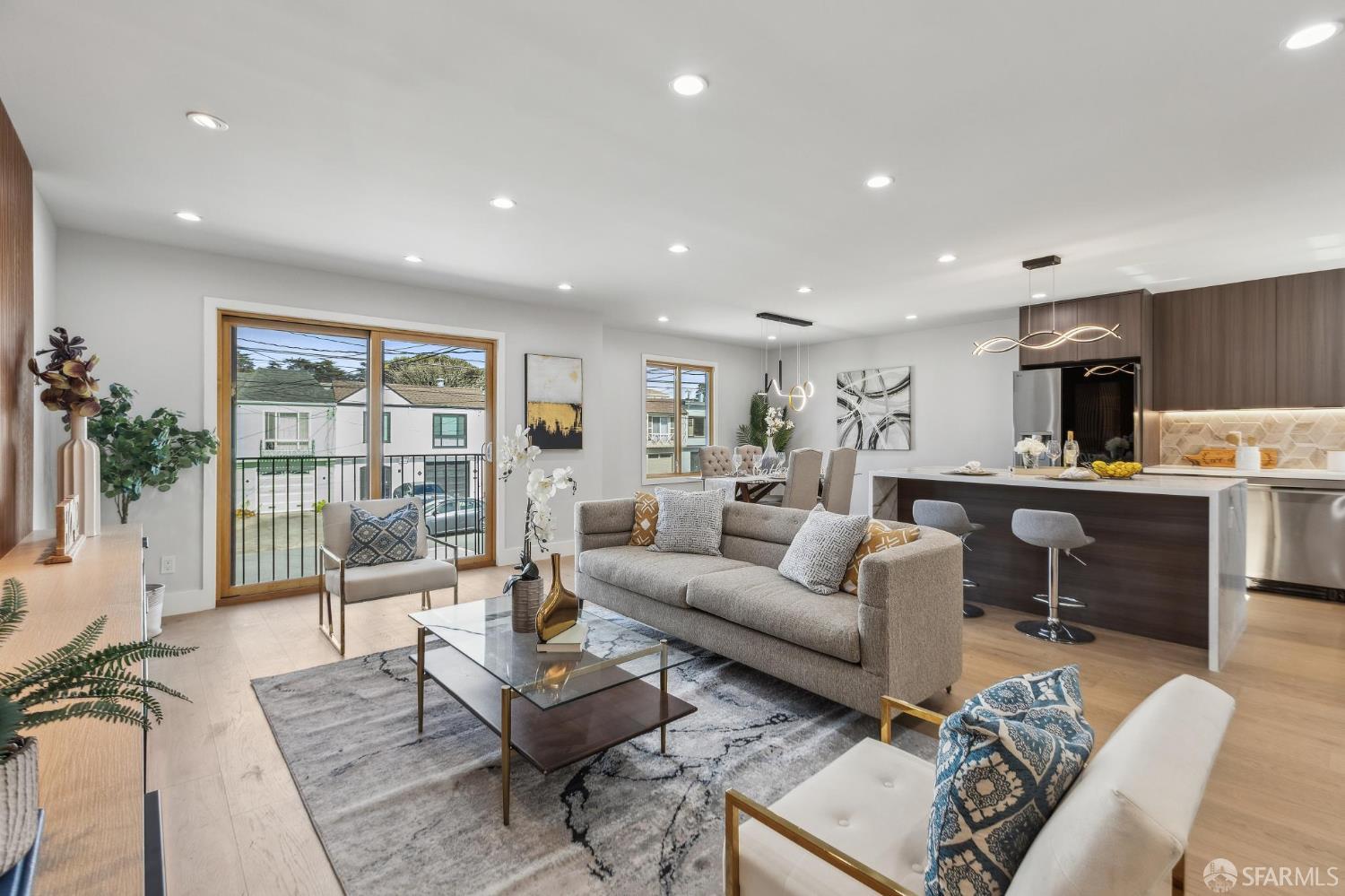Detail Gallery Image 29 of 86 For 2055 42nd Ave, San Francisco,  CA 94116 - 3 Beds | 4 Baths