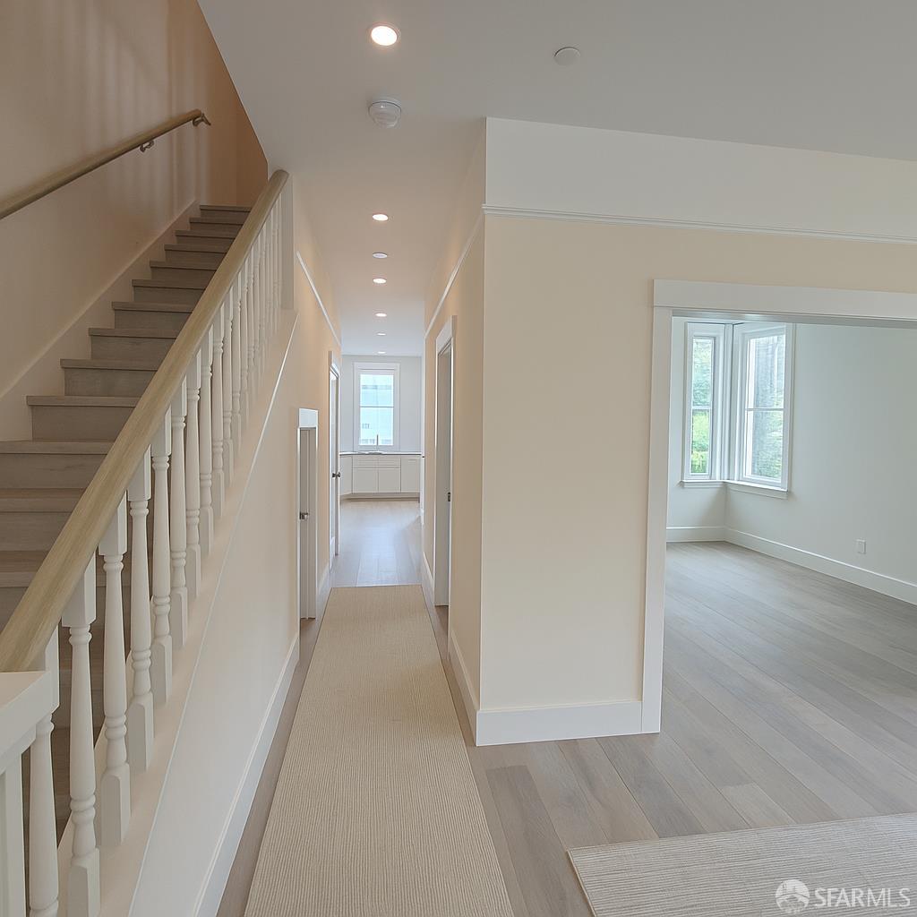 Detail Gallery Image 5 of 61 For 35 Hattie St, San Francisco,  CA 94114 - 5 Beds | 4/1 Baths