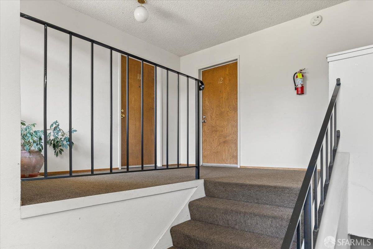 Detail Gallery Image 28 of 40 For 7620 Mountain Blvd #12,  Oakland,  CA 94605 - 2 Beds | 2 Baths
