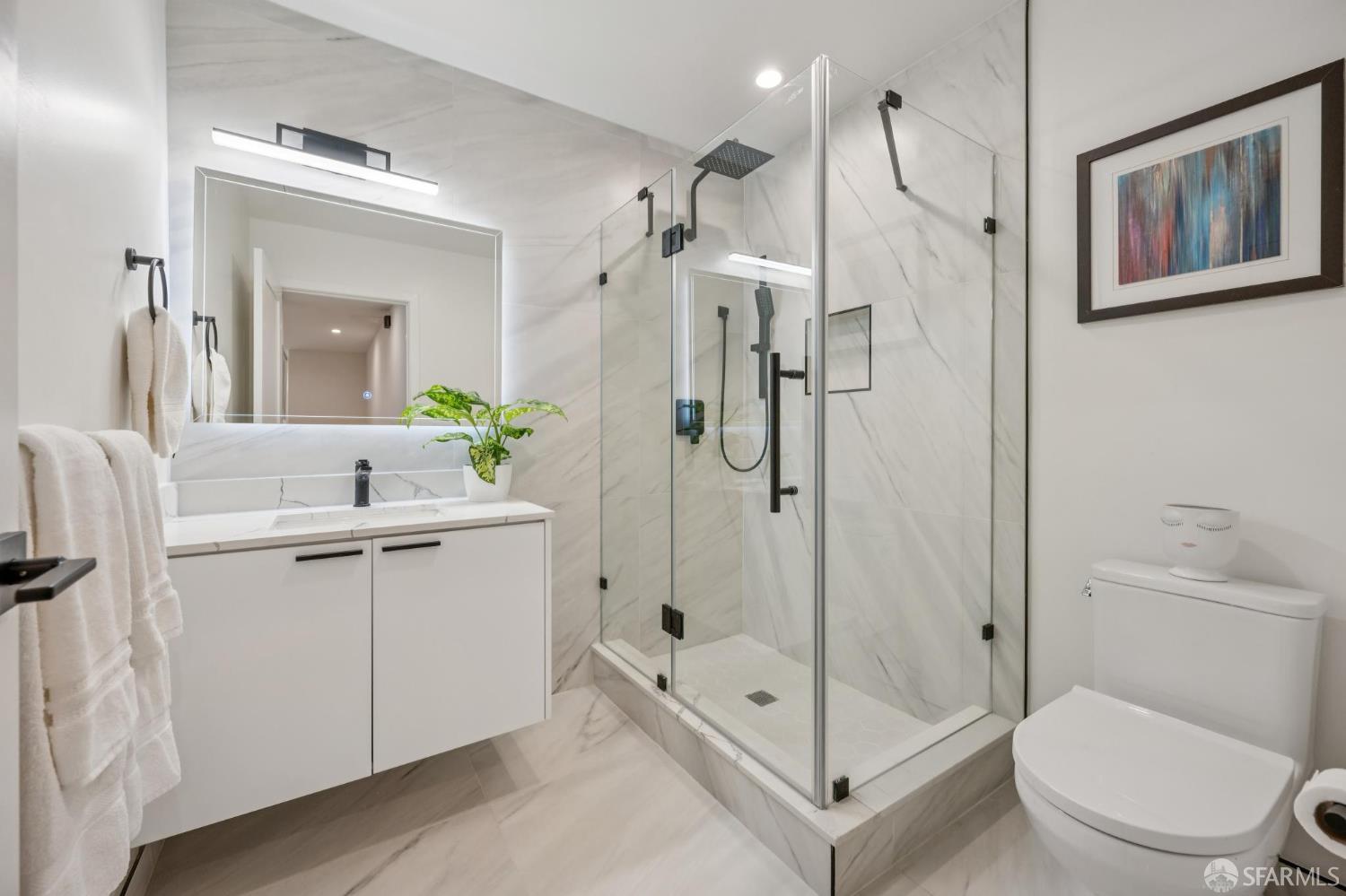 Photo #8: 425052854 Listing: Photo #8