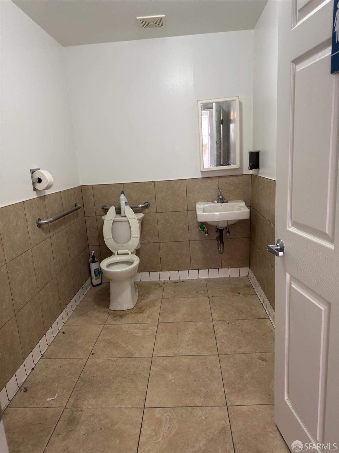 Detail Gallery Image 9 of 35 For 4843 Mission St, San Francisco,  CA 94112 - – Beds | – Baths