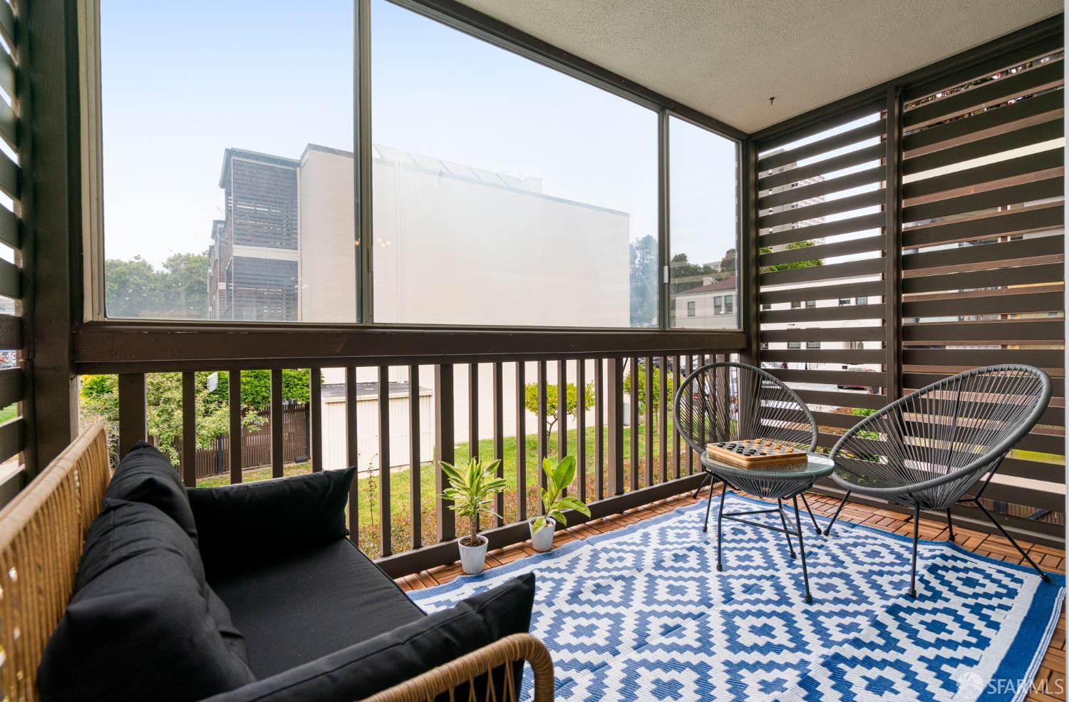 Photo #5: 425028937 Listing 