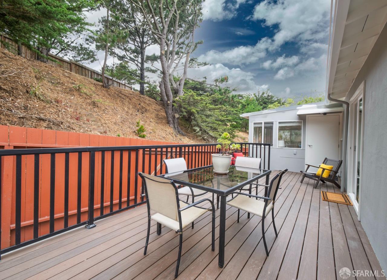 Detail Gallery Image 15 of 17 For 636 Edgemar Ave, Pacifica,  CA 94044 - 3 Beds | 1/1 Baths