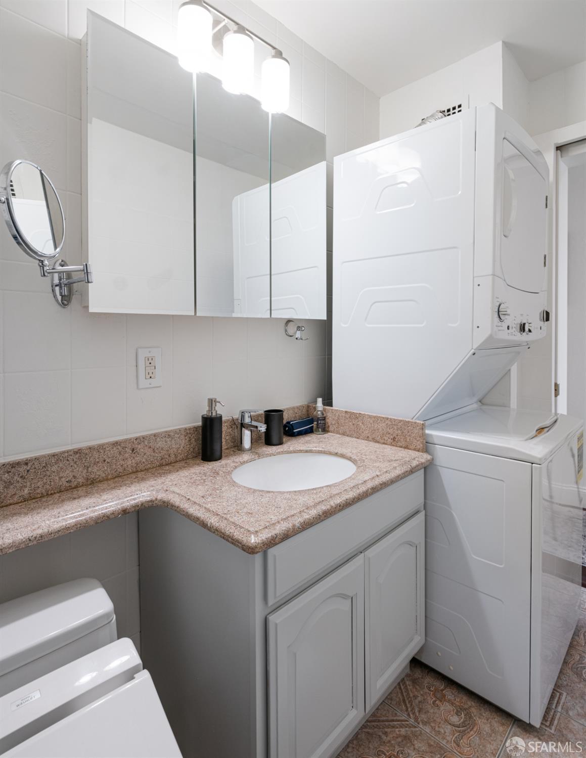 Photo #26: 425028937 Listing: Photo #26