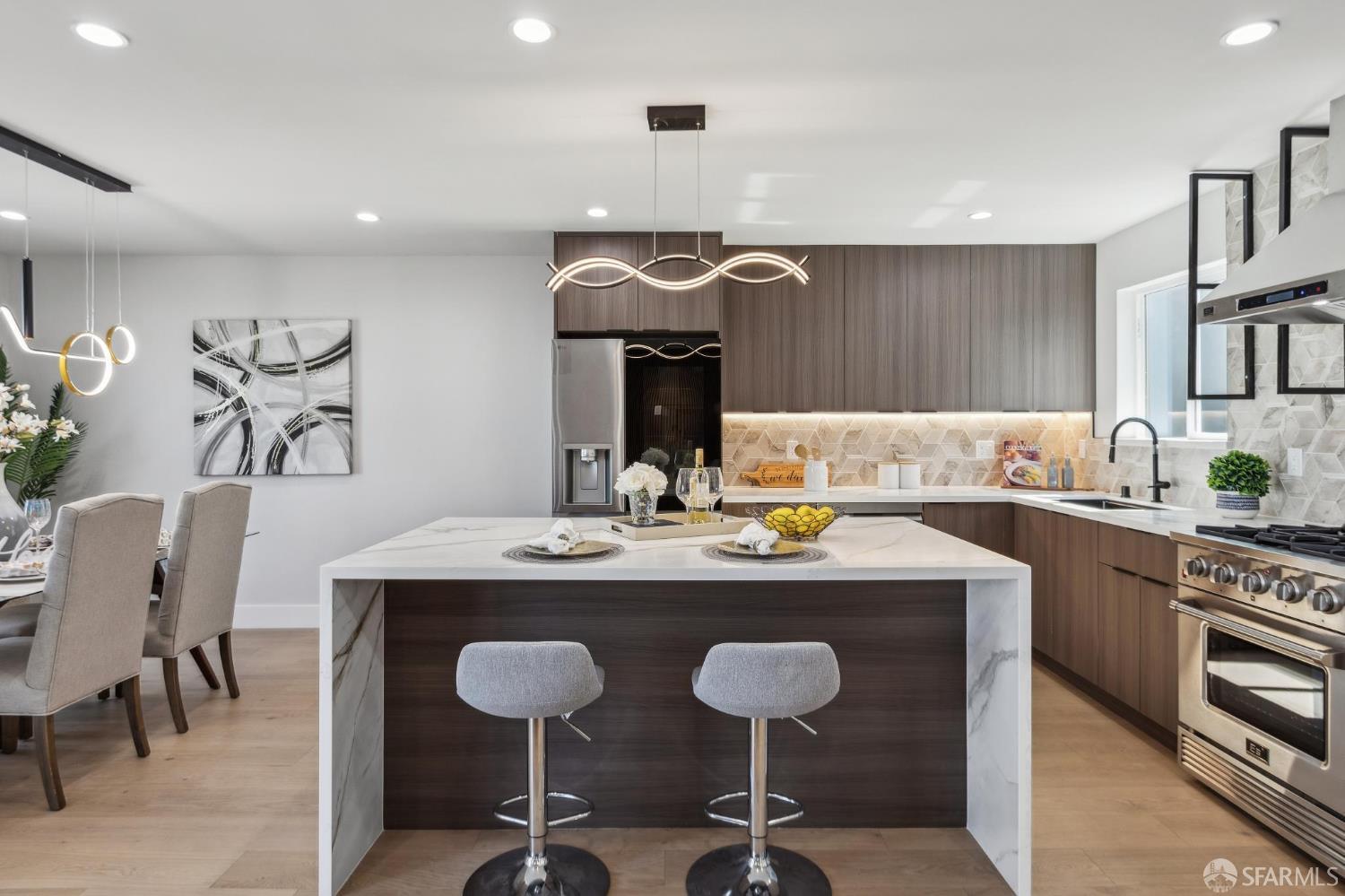 Detail Gallery Image 20 of 86 For 2055 42nd Ave, San Francisco,  CA 94116 - 3 Beds | 4 Baths