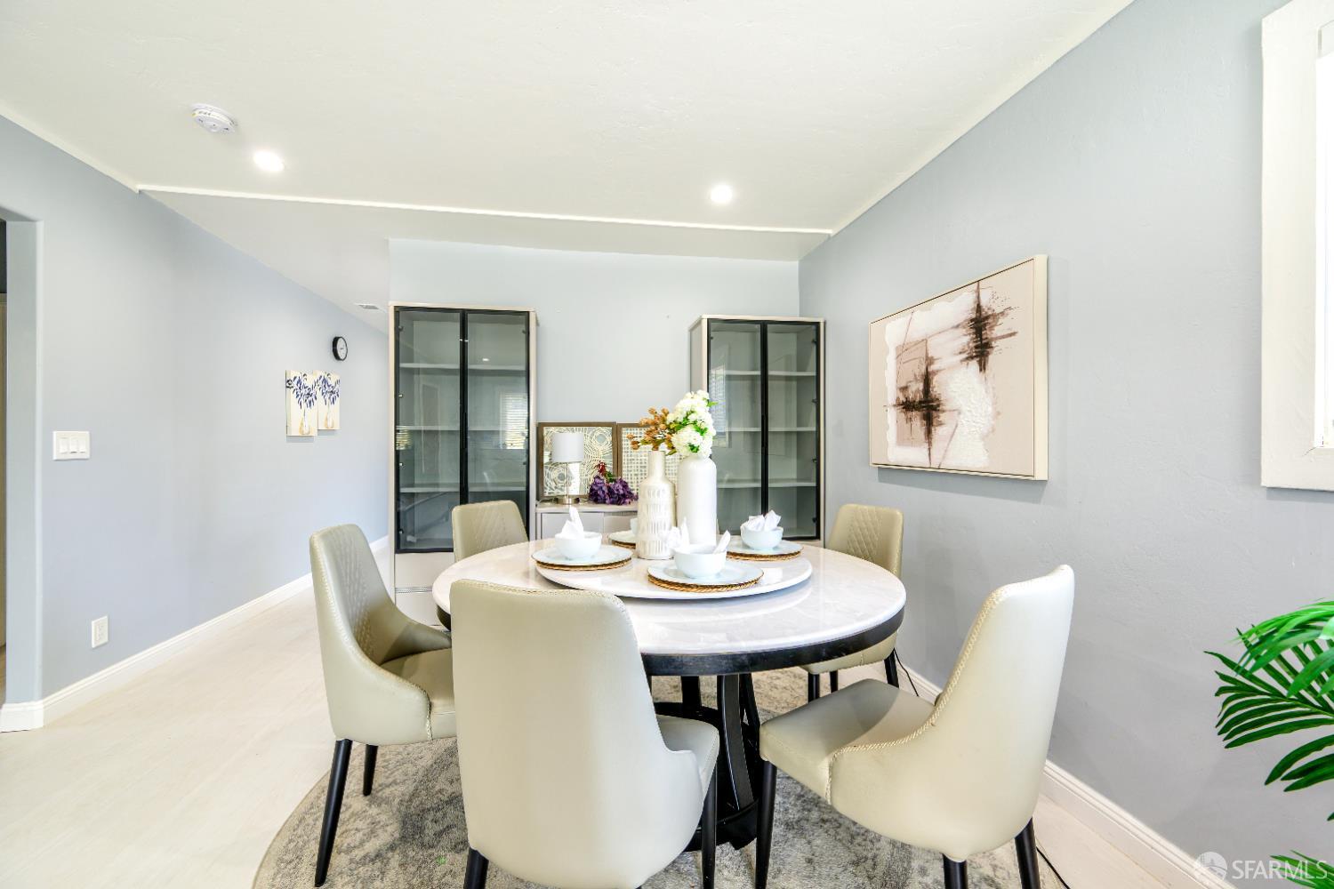 Detail Gallery Image 9 of 99 For 19652 Stanton Ave, Castro Valley,  CA 94546 - 6 Beds | 4 Baths