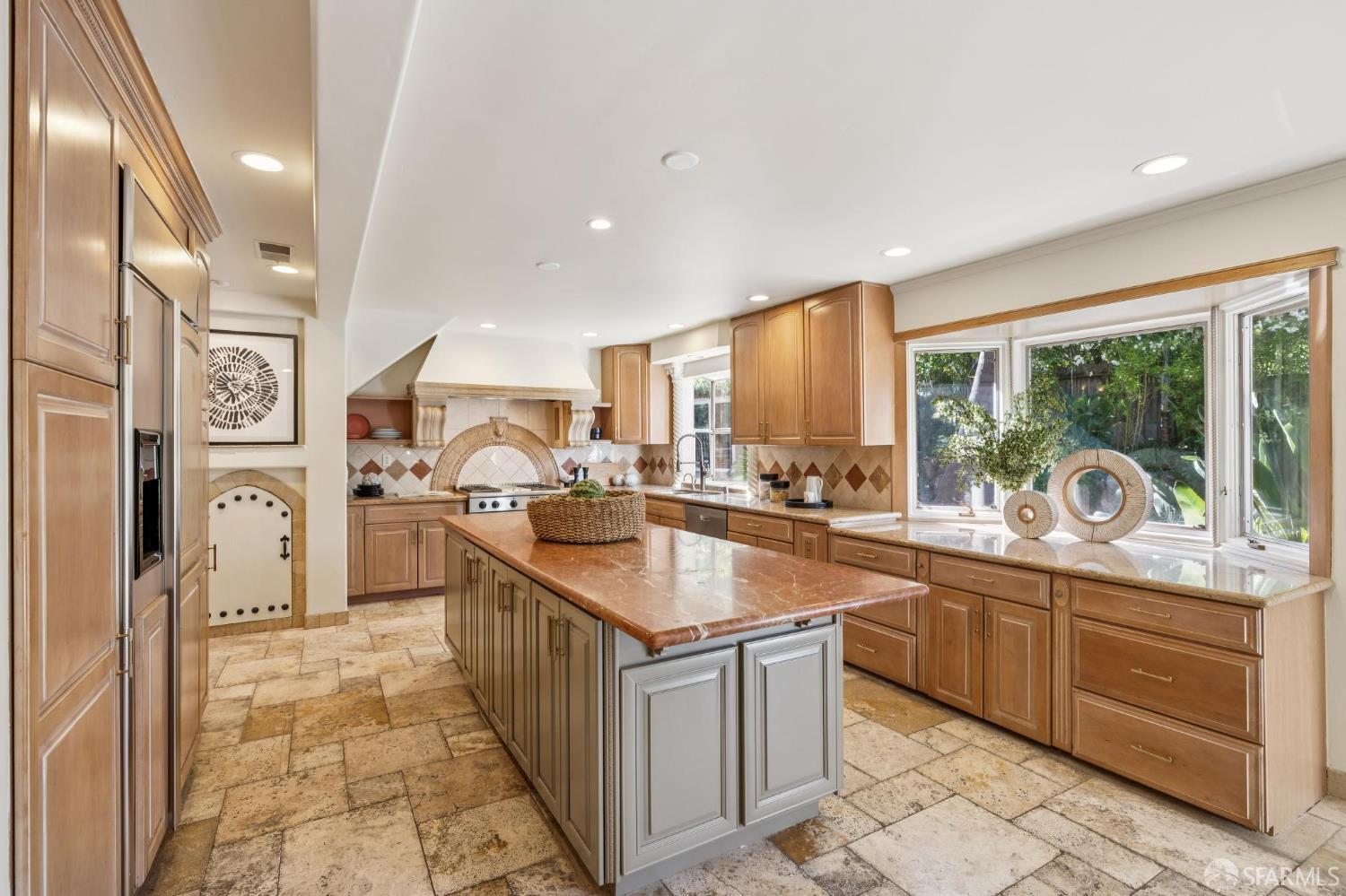 Detail Gallery Image 7 of 28 For 107 Verde Mesa Dr, Danville,  CA 94526 - 5 Beds | 4/1 Baths