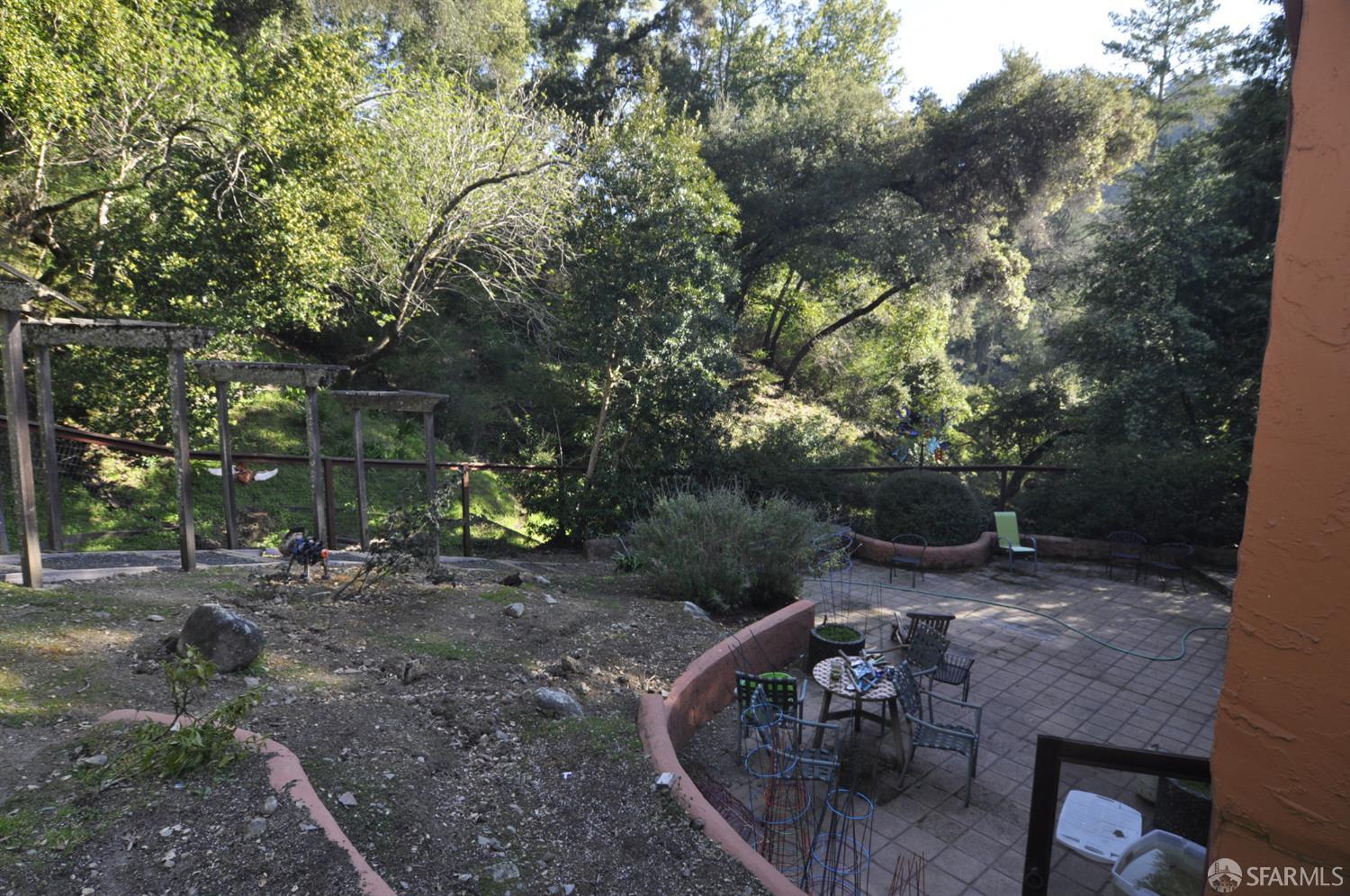 Detail Gallery Image 21 of 23 For 10 Joaquin Rd, Portola Valley,  CA 94028 - 5 Beds | 3/1 Baths