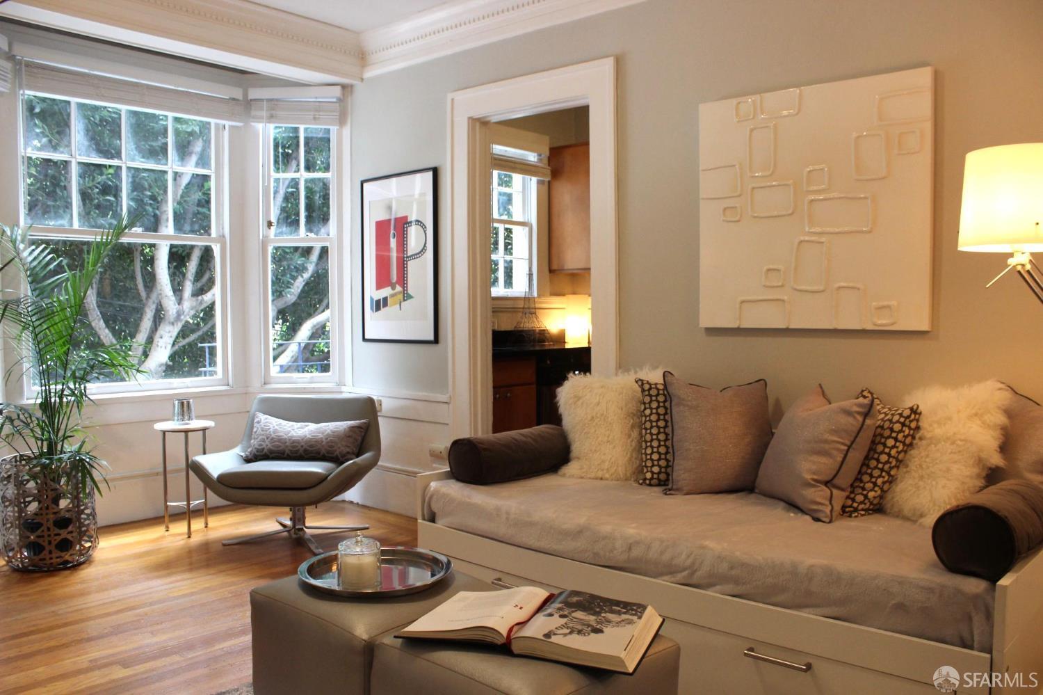 Photo #8: 425052906 Listing: Photo #8