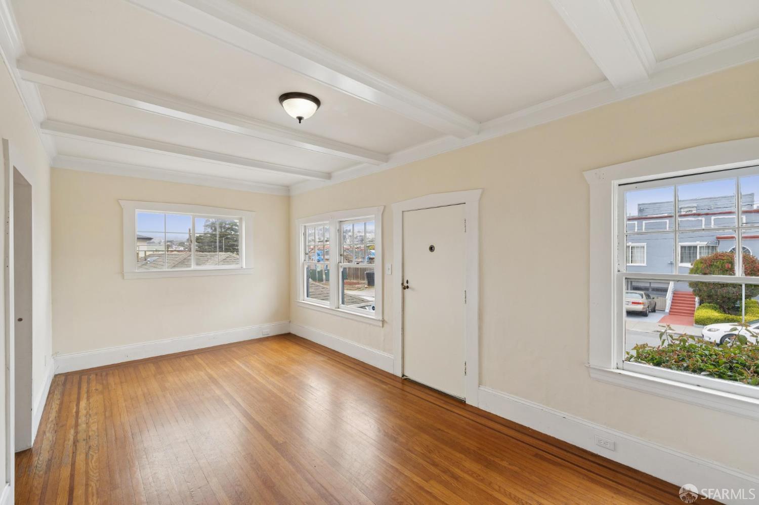 Detail Gallery Image 15 of 43 For 375 Byxbee St, San Francisco,  CA 94132 - 3 Beds | 1 Baths