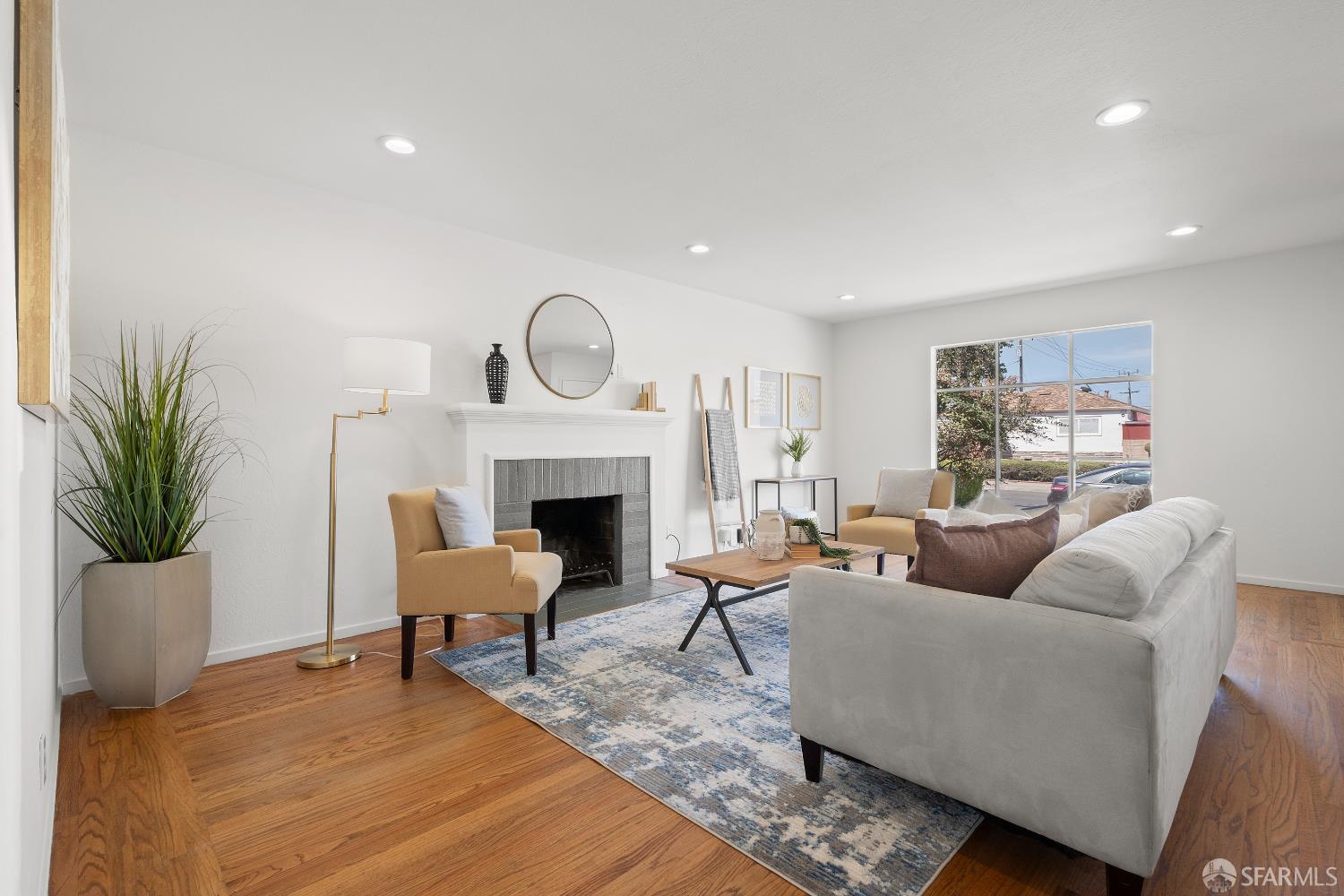 Detail Gallery Image 5 of 43 For 1933 Wayne Ave, San Leandro,  CA 94577 - 3 Beds | 2 Baths