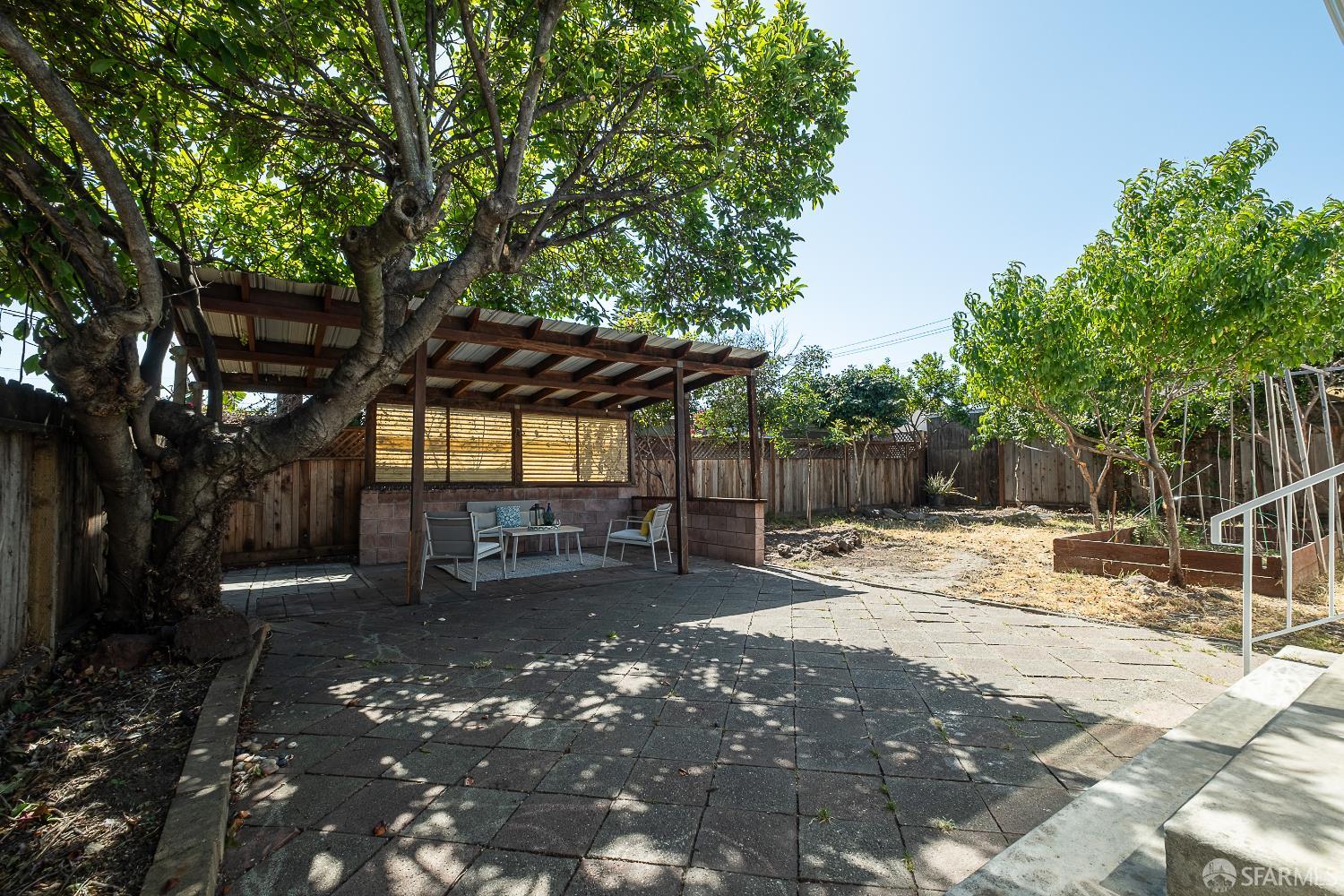 Detail Gallery Image 36 of 43 For 1933 Wayne Ave, San Leandro,  CA 94577 - 3 Beds | 2 Baths