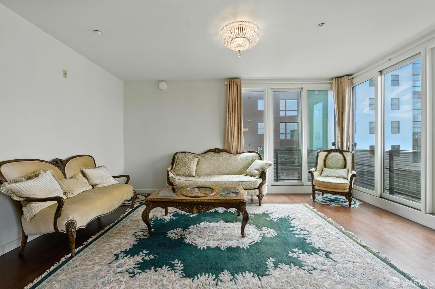 Photo #10: 425038286 Listing: Photo #10