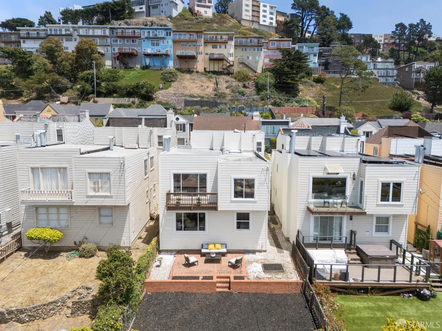 Detail Gallery Image 60 of 75 For 1867 15th Ave, San Francisco,  CA 94122 - 3 Beds | 2 Baths