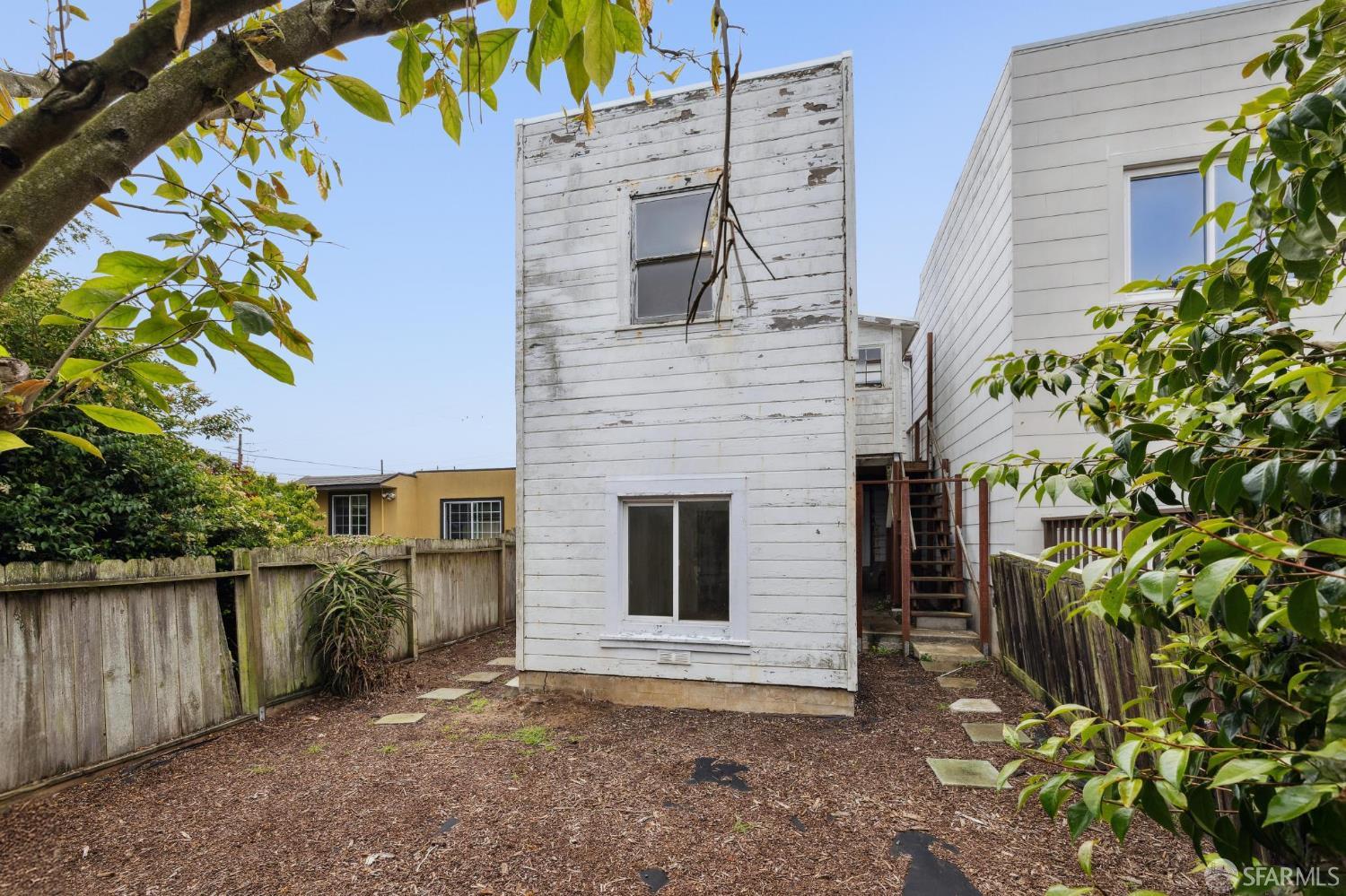 Detail Gallery Image 34 of 43 For 375 Byxbee St, San Francisco,  CA 94132 - 3 Beds | 1 Baths