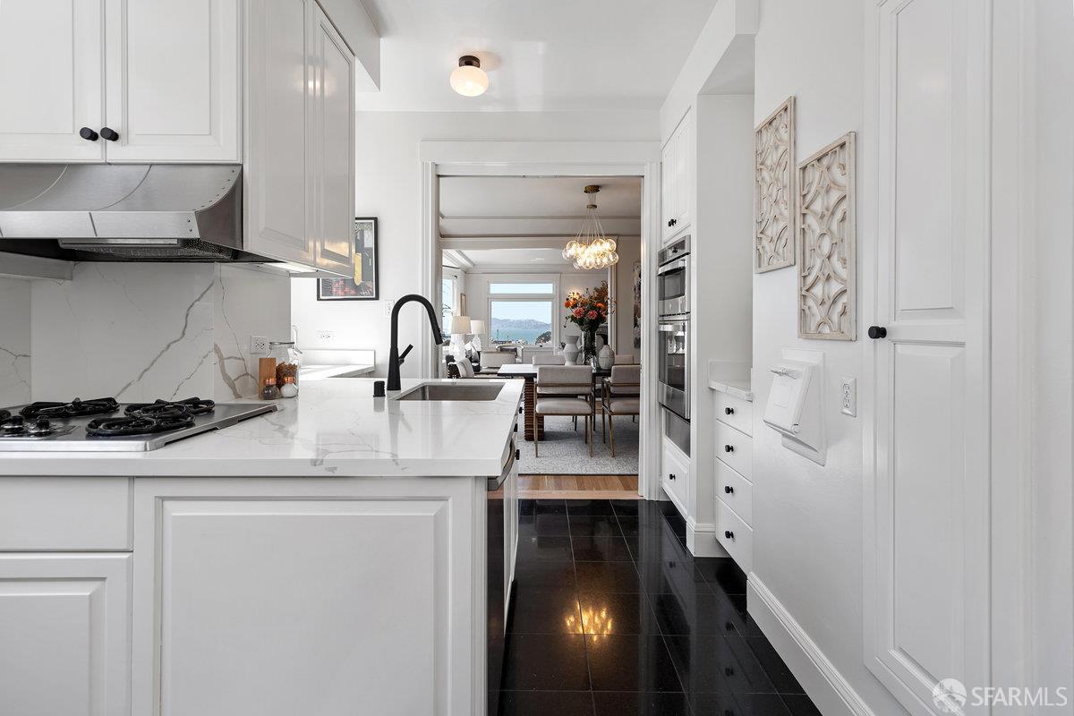 Detail Gallery Image 20 of 41 For 1998 Vallejo St #2,  San Francisco,  CA 94123 - 3 Beds | 2 Baths