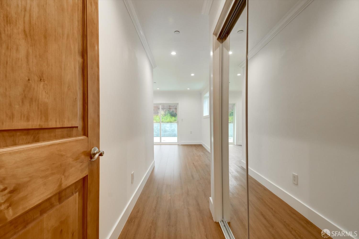 Detail Gallery Image 18 of 58 For 62 Vernon St, San Francisco,  CA 94132 - 7 Beds | 5/1 Baths
