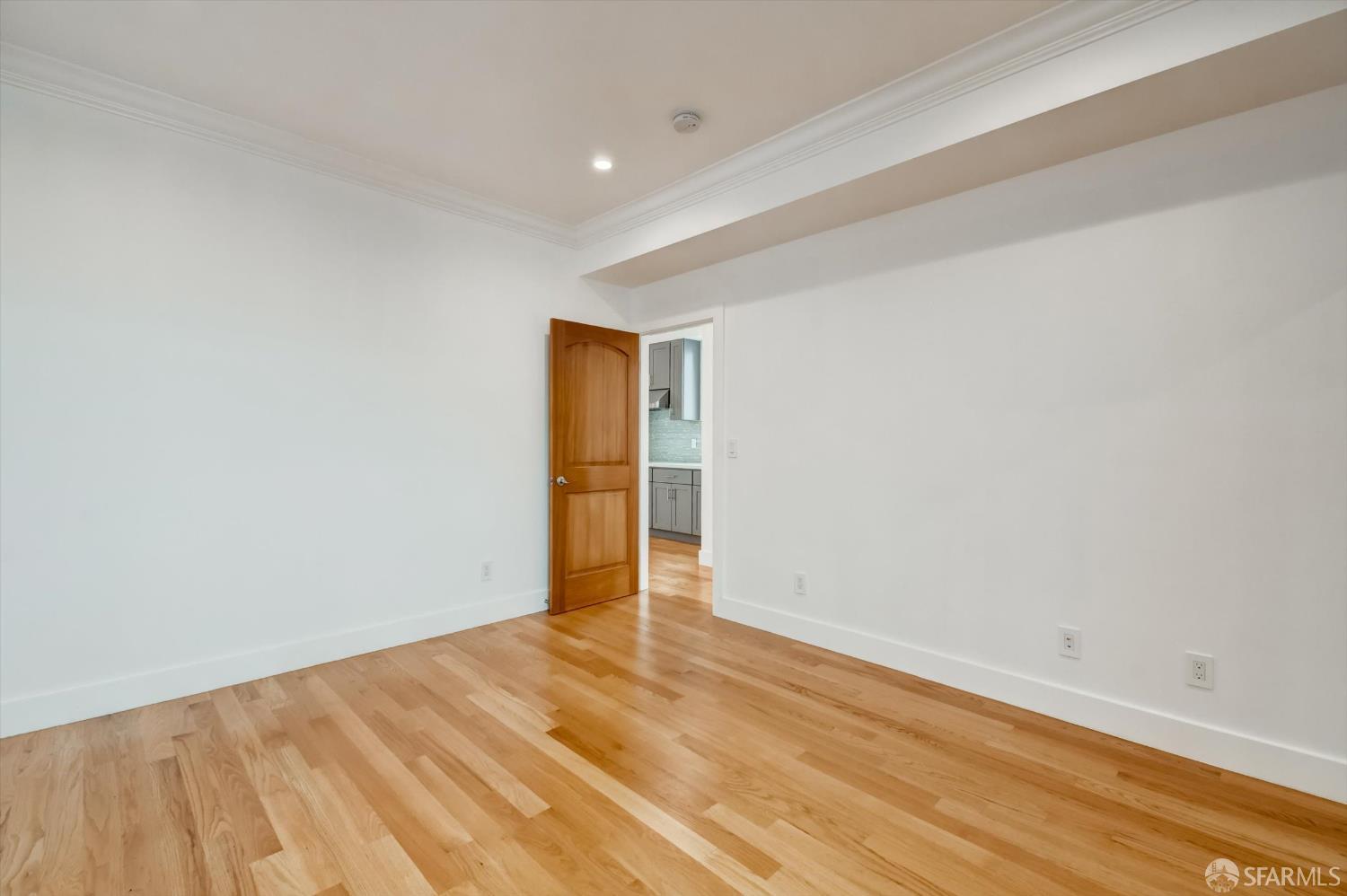 Detail Gallery Image 47 of 58 For 62 Vernon St, San Francisco,  CA 94132 - 7 Beds | 5/1 Baths