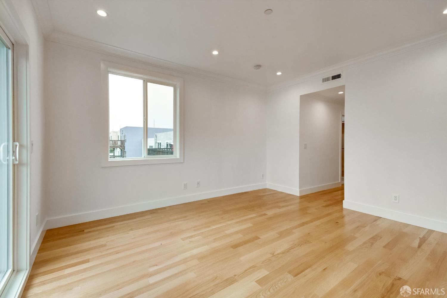 Detail Gallery Image 40 of 58 For 62 Vernon St, San Francisco,  CA 94132 - 7 Beds | 5/1 Baths