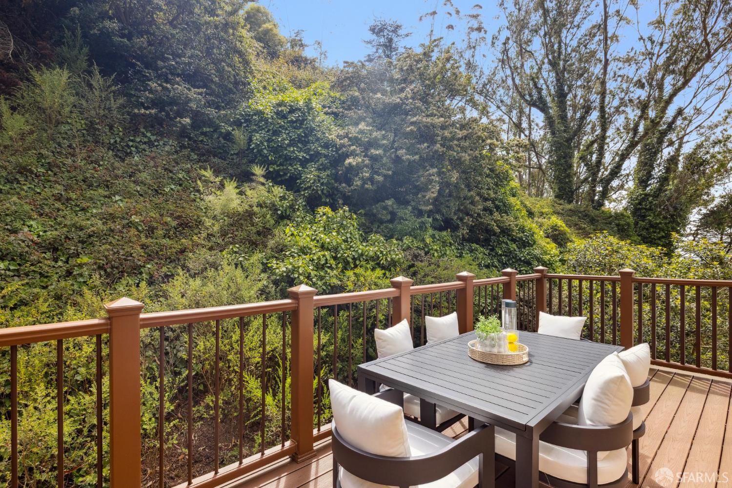 Detail Gallery Image 66 of 89 For 161 Dalewood Way, San Francisco,  CA 94127 - 4 Beds | 3 Baths