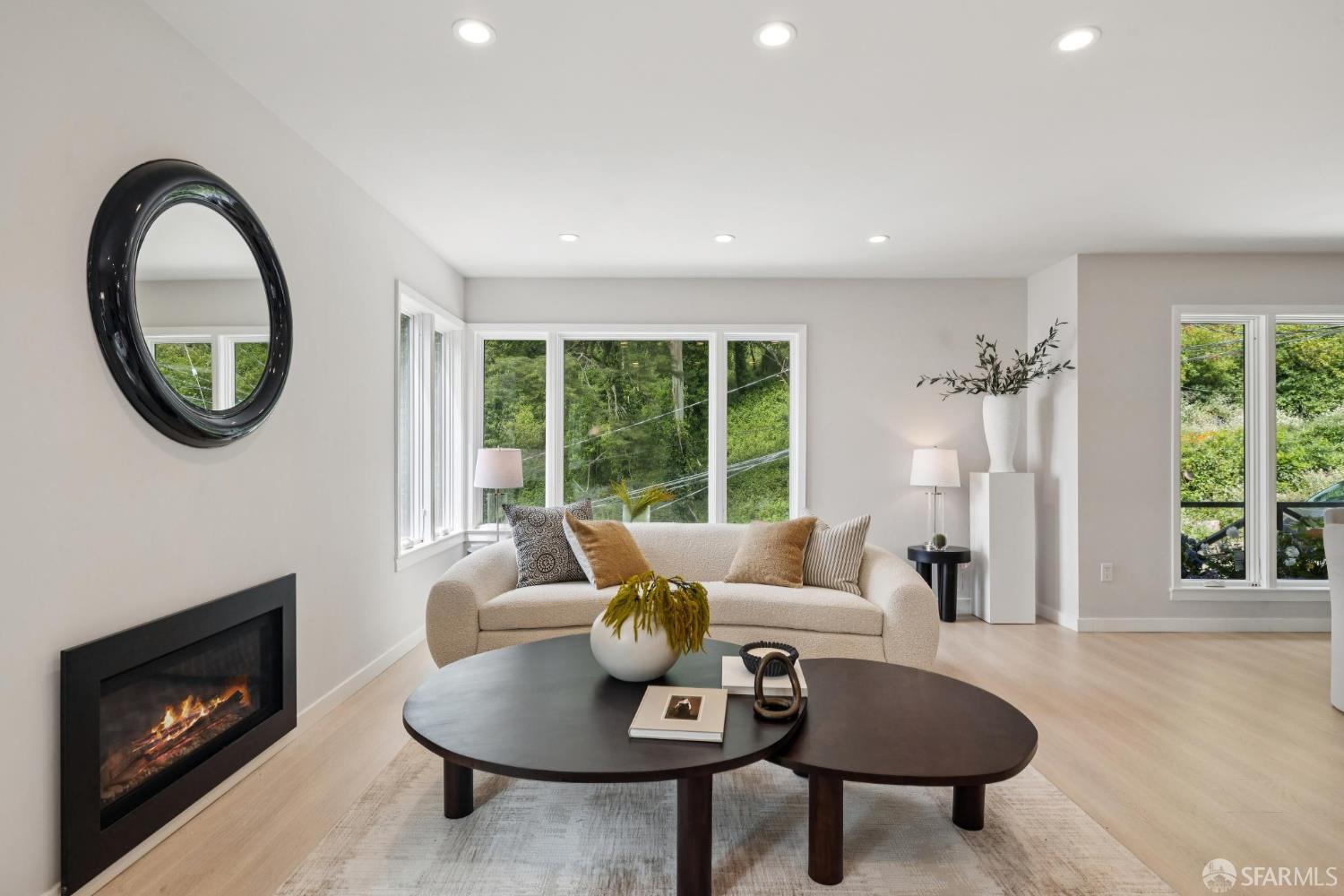 Detail Gallery Image 24 of 89 For 161 Dalewood Way, San Francisco,  CA 94127 - 4 Beds | 3 Baths