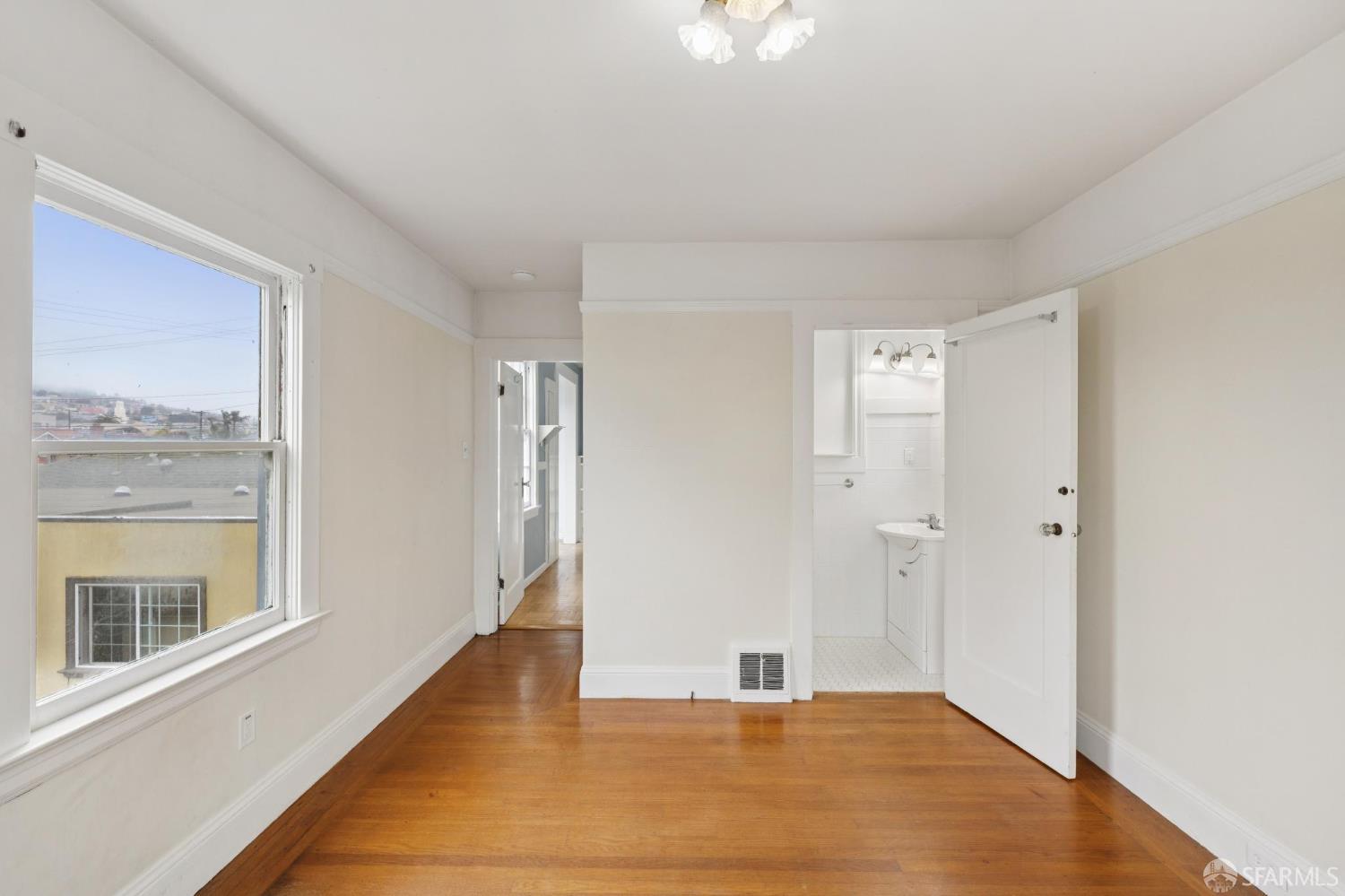 Detail Gallery Image 26 of 43 For 375 Byxbee St, San Francisco,  CA 94132 - 3 Beds | 1 Baths