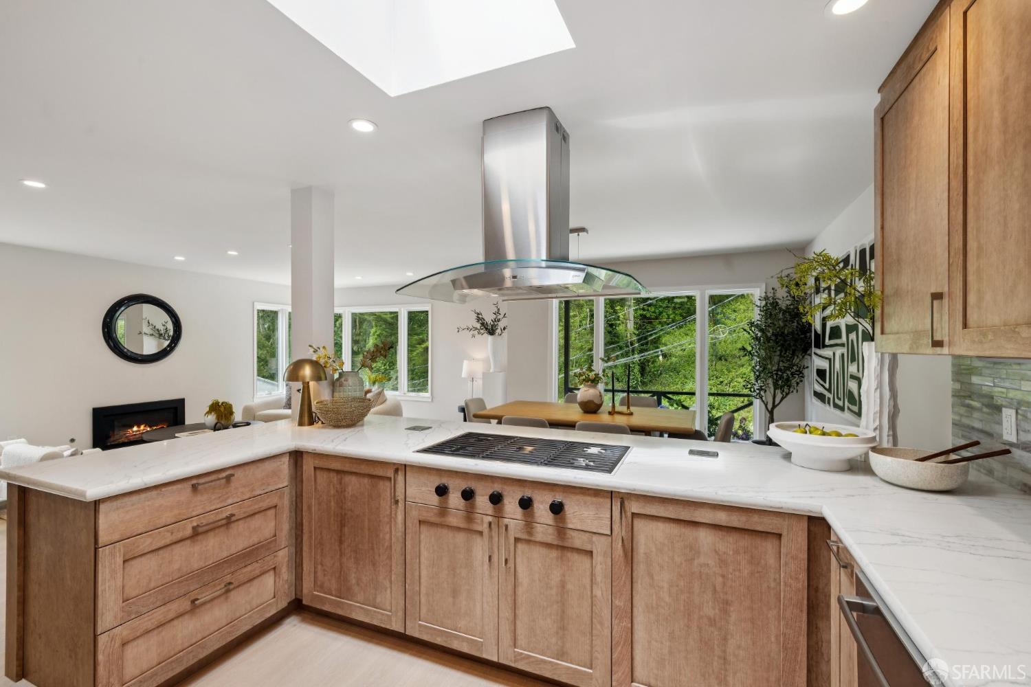 Detail Gallery Image 37 of 89 For 161 Dalewood Way, San Francisco,  CA 94127 - 4 Beds | 3 Baths