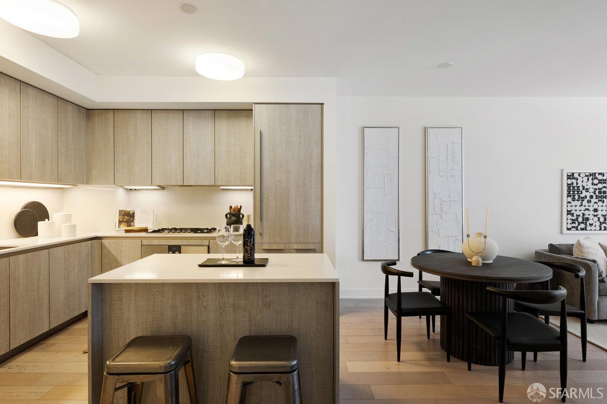 Photo #10: 425052251 Listing: Photo #10