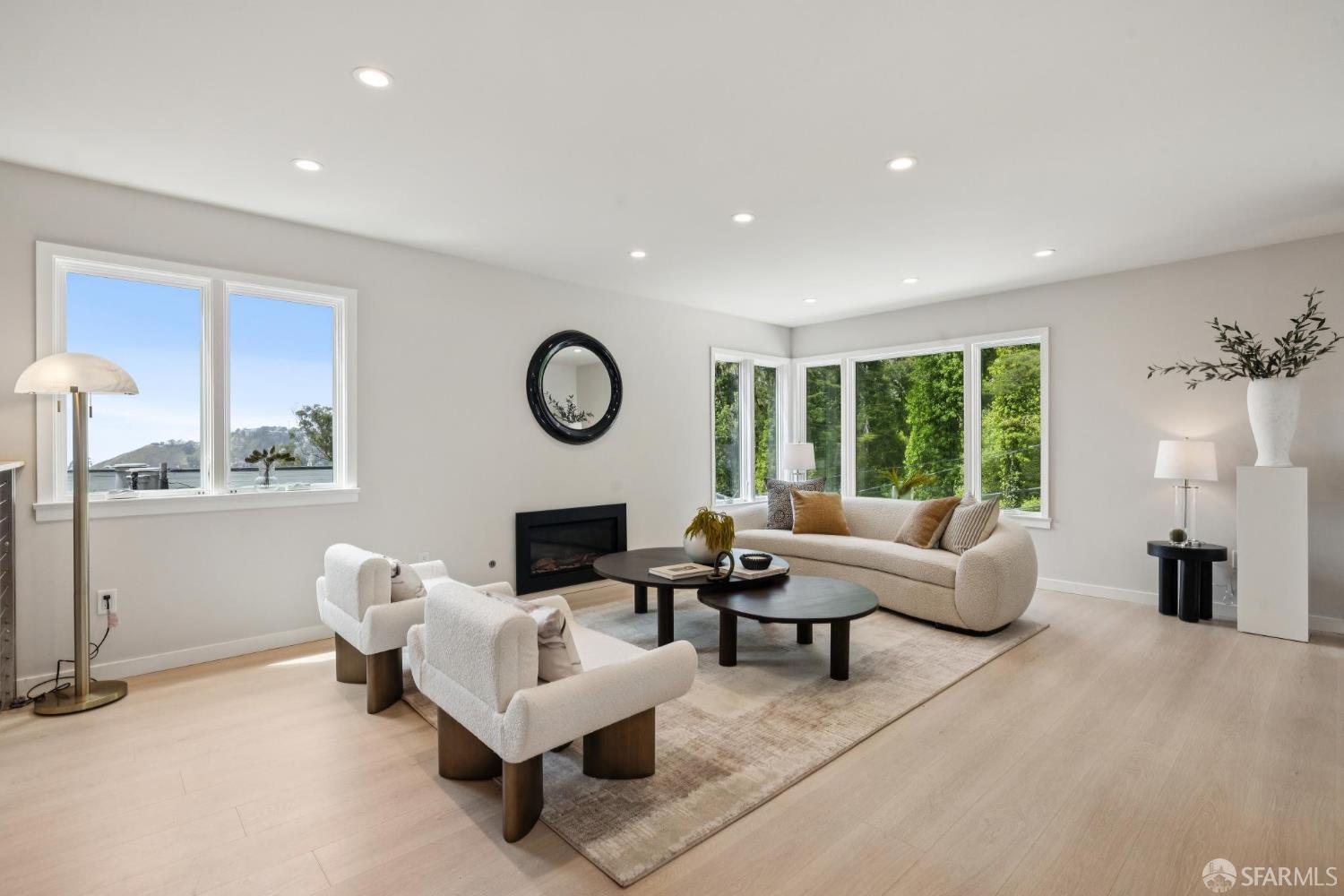 Detail Gallery Image 20 of 89 For 161 Dalewood Way, San Francisco,  CA 94127 - 4 Beds | 3 Baths