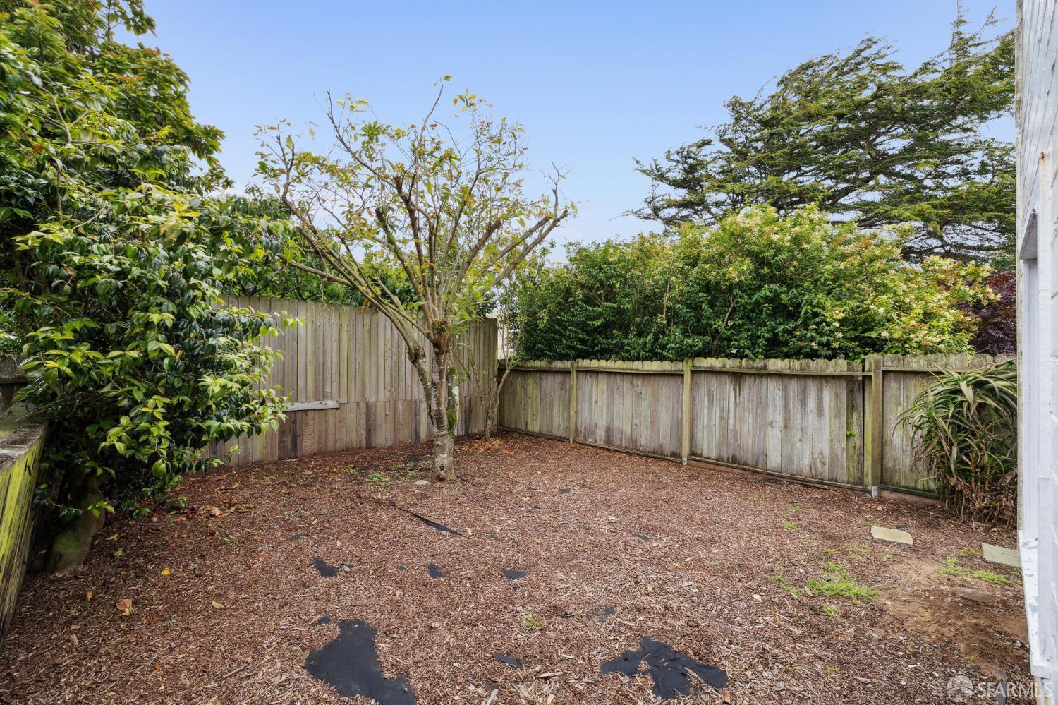 Detail Gallery Image 36 of 43 For 375 Byxbee St, San Francisco,  CA 94132 - 3 Beds | 1 Baths