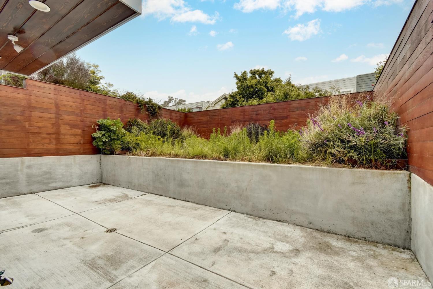 Detail Gallery Image 57 of 58 For 62 Vernon St, San Francisco,  CA 94132 - 7 Beds | 5/1 Baths