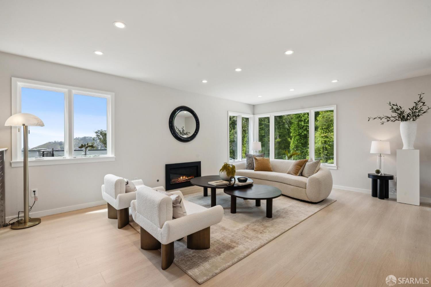 Detail Gallery Image 19 of 89 For 161 Dalewood Way, San Francisco,  CA 94127 - 4 Beds | 3 Baths