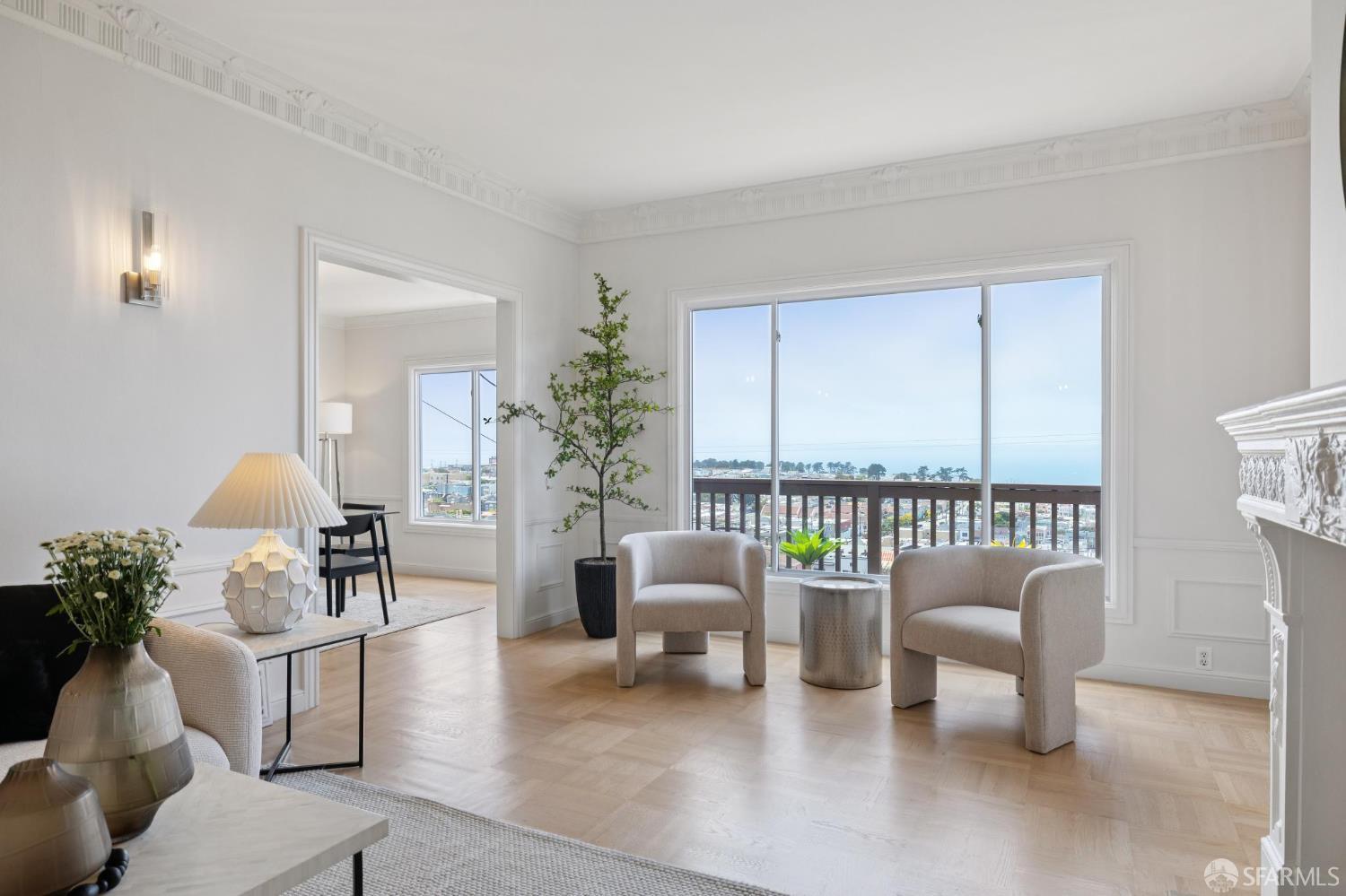 Detail Gallery Image 6 of 75 For 1867 15th Ave, San Francisco,  CA 94122 - 3 Beds | 2 Baths