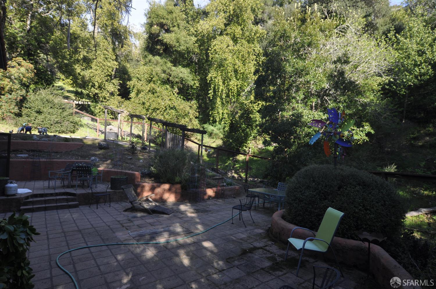 Detail Gallery Image 17 of 23 For 10 Joaquin Rd, Portola Valley,  CA 94028 - 5 Beds | 3/1 Baths