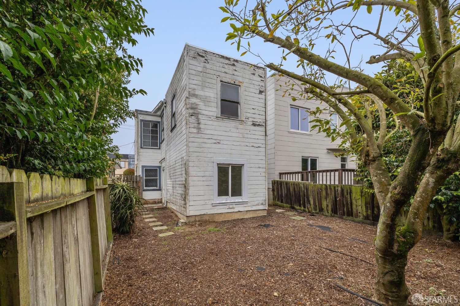 Detail Gallery Image 37 of 43 For 375 Byxbee St, San Francisco,  CA 94132 - 3 Beds | 1 Baths